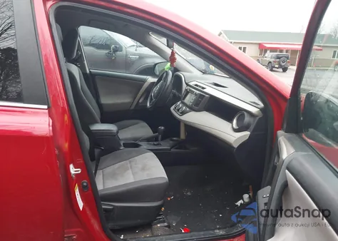 2015 Toyota Rav4 Le z USA, uszkodzony, nr VIN 2T3BFREV8FW315973